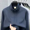 Chaqueta con cremallera y cuello alto de terciopelo cálido para hombre 2026 Otoño/Invierno Nueva Ropa exterior deportiva casual Sudadera con capucha Cárdigan para hombre