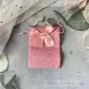 Bolsa de Lino con Cordón Bolsa para Empaquetar Joyería de Lino Imitación Bolsa de Regalo con Lazo Bolsa de Almacenamiento con Cordón Bolsa para Especias Fabricante Venta al por Mayor