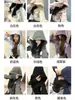Chamarra sudadera de polar negra ajustada con capucha para mujer, nuevo modelo 2026, popular este año, entallada a la cintura, adelgazante, top corto