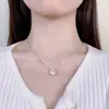 Collar Estrella Radiante de Zirconia Rosa y Negra Degradada, Cadena para Clavícula Versátil de Lujo Ligero de Nicho de Alta Gama para Mujer