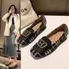 Mocassins Populares Estilo Chanel 2026 Primavera/Verão Novos Mocassins Rasos Casuais Femininos Sapatos Únicos Mocassins