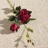 Rosa Artificial Hidratante e Umectante de Caule Longo com 2 Cabeças e Borda Franzida Flor Artificial Flor Falsa Decoração Suave para Casa Casamento Arte Floral Decorativa