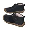 Zapatos de algodón de caña alta nuevos para invierno 2026 con suelas suaves, antideslizantes, forrados de felpa, engrosados, ligeros, casuales, modernos, botas de nieve para mamás