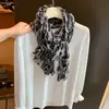 Lenço fino plissado com estampa de leopardo retrô estilo americano para mulheres, início do outono de 2026, xale longo estilo vintage, moderno