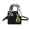 Bolso Bordado Princesa Diana 2026 Nuevo Estilo Bolso de Mano Bufanda de Seda Bolso de Hombro Cruzado para Mujer Bolso Floral Transfronterizo