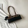 2026 Nova Bolsa de Ombro de Camurça Fashion Style Coreano, Bolsa Tote Única e Estilosa de Grande Capacidade, Bolsa de Mão Casual para Mulheres