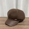 Novo chapéu octogonal feminino de outono estilo americano com aba de couro, chapéu de pintor que faz o rosto parecer menor, boné newsboy versátil e moderno