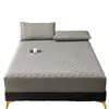 Nueva Sábana Bajera Impermeable Ajustada con Patrón de Diamantes Curvados, Apta para la Piel, Cubre Cama de una Pieza de Color Sólido, Juego de Tejido Cepillado, Protector, Venta al por Mayor Transfronteriza