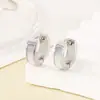 Moda Minimalista Estilo Coreano y Japonés Pendientes Planos de Acero de Titanio con Superficie Lisa e Incrustación de Concha para Mujer Pendientes Elegantes de Acero Inoxidable de Moda Venta al por Mayor