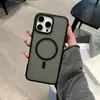 Funda magnética translúcida color vino tinto adecuada para el teléfono Apple 18PROMAX, orificio grande, imán fuerte, funda con tacto de piel para iPhone17, 16