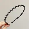 Pasador de Perlas para Mujer con Corona Alta, Nuevo 2025 Estilo Francés Lujo Ligero Hada Versátil Celebridad de Internet Diadema