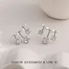 Nuevos Pendientes de Perla con Tachuelas de Diamante de Diseño de Nicho de Alta Gama 2026, Estilo Socialité de Lujo Ligero, Versátiles para el Trabajo