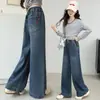 Jeans femininos emagrecedores, novidade de primavera e outono, calças casuais de perna reta para crianças mais velhas, calças estilosas e da moda com bordado de coração no bolso traseiro, perna larga