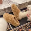 Pantuflas de felpa estilo coreano, cálidas, de lana de cordero, para mujer, nuevo modelo 2026, pantuflas de algodón de suela gruesa, sin cordones