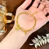 Novo Bracelete Gato Patinha Dourado Antigo Estilo Chinês com Borboleta Dourada, Moda de Luxo Leve Trevo de Quatro Folhas Joia de Mão Envolvente