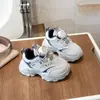 Zapatos de papá para niños de 3 a 6 años Malla transpirable Zapatos deportivos para niñas Suela blanda Antideslizantes Zapatos casuales para niños Nuevo estilo Primavera y Otoño