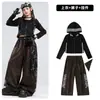 Figurino de jazz infantil, estampa de leopardo com strass brilhantes, conjunto de jazz para meninas, roupa para desfile de moda infantil, fantasia com capuz para apresentação de street dance para meninas
