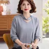 Elegante capa base de otoño para mujer, elegante y sofisticada, moderno suéter fino de punto con cintas fluidas, adecuado para mujeres de mediana edad y mayores