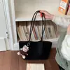 Cross2026 Otoño Nuevo Bolso Casual de un Hombro para Mujer Simple Moderno para Viajes Cotidianos Ligero de Gran Capacidad Bolso Tote