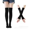 Calcetines navideños mujer calcetines de Halloween calcetines altos cosplay festivo europeo y americano calcetines a rayas set de calcetines con guantes