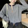 Chamarra suéter casual a rayas de bloques de color estilo coreano con cuello redondo para mujer, novedad de otoño 2026, cárdigan de punto con cremallera para el trabajo