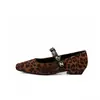 Zapatos Mary Jane cuadrados pequeños elegantes de piel de oveja súper suave con pedrería en forma de corazón, Zapatos planos de estampado de leopardo retro francés para mujer