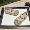 Zapatos de Malla Transparente de Boca Baja con Accesorios de Pedrería, Moda de Verano 2025 para Niñas