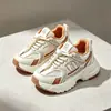 Zapatos de papá para niños y niñas 2026 nueva moda primavera y otoño zapatillas deportivas infantiles de malla versátiles zapatos casuales