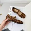 2026 Novos Sapatos de Moda Vintage com Bico de Ferradura e Bico Dividido, com Fivela de Tira Única e Salto Escondido para Mulheres, Sapatos Mary Jane