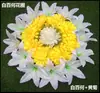 Flor de barrido de tumbas Flor de crisantemo simulada Ramo de flores en la tumba Flor de seda Sacrificio en mausoleo Suministros funerarios Exhibición en cementerio Arte floral