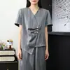 Roupa de Verão da Mamãe 2026 Novo Conjunto Estiloso para Mulheres de Meia-Idade e Idosas, Camiseta de Manga Curta de Verão, Elegante Conjunto de Duas Peças Emagrecedor