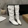 Botas de Salto Grosso Plissadas Versáteis Emagrecedoras Outono Inverno 2026 Botas de Cavaleiro Empilhadas Botas Longas Bico Fino Francês Botas de Salto Alto Novo Estilo