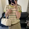 Camiseta de Tricô Gola Redonda Listrada Color Block Manga Curta de Seda Gelo para Mulheres, Estilo Fino, Novo Design Verão 2026, Top Soltinho