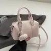 Bolso de Almohada de Mano de Alta Gama para Mujer 2025 Nuevo Estilo Coreano Bolso de Hombro de Moda Ins Nicho Bolso Elegante para Mujer