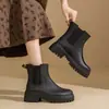 Botas de lluvia de moda transfronterizas para mujer estilo Chelsea suela gruesa resistentes al desgaste de goma estilo coreano zapatos impermeables combinables para mujer