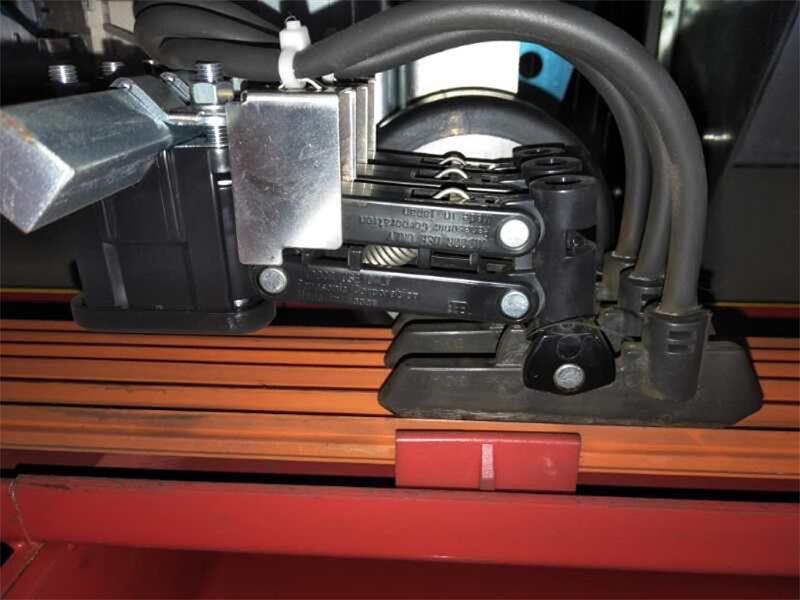 松下接触式移动导轨应用场景 (21).jpg