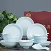 Louça de Jingdezhen Tigela Única Doméstica Celadon Argila Branca Alta Relevo Cerâmica Chinesa Tigela Prato Prato Copo Tigela de Arroz Tigela de Macarrão