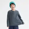 Roupas Infantis Hai Ma 2026 Inverno Espessado Novo Estilo Roupas de Inverno Camiseta Manga Longa para Meninos Camada Base Classe A Estilo Coreano Tendência Infantil
