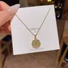 Collar cuadrado pequeño de circón ultrabrillante estilo coreano para mujer, lujo ligero, elegante, cadena para clavícula de acero de titanio de alta gama, venta al por mayor