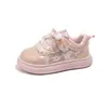 Sapatos de Couro para Menina 2024 Primavera e Outono Novos Sapatos Infantis Sapatos de Princesa para Menininha Solado Macio Sapatos Loafer Sapatos Individuais Sapatos de Dança
