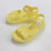 Venta directa de fábrica zapatillas para niños sandalias de verano y zapatillas lindas antideslizantes playa niños bebé zapatos de agujeros dibujos animados
