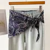 Pañuelo Triangular de Seda Simulada de Doble Capa con Estampado de Anacardos y Lazo en la Cintura, Chal Protector Solar, Bufanda para el Cuello, Pañuelo de Seda para Mujer, Pañuelo de Cuello, Pañuelo para la Cabeza, Bufanda