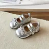 Nuevos Zapatos Mary Jane de Cuero para Niñas Primavera/Verano Estilo Primavera/Otoño Lazo Suela Suave Zapatos de Princesa Zapatos para Caminar Bebé
