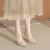 Sapatos de Casamento Champagne Francês de Luxo para Mulheres Salto Agulha Pés Não Cansados Xiuhe Vestido de Casamento Sapatos de Salto Alto de Duas Formas com Strass
