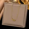 [Collar de Acero de Titanio Dorado + Color Acero] Moda de Lujo Ligero para Mujer El Más Fácil de Combinar Cadena para Clavícula Collar de Amor de Nicho de Gama Alta
