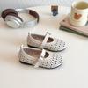 Zapatos de Cuero para Niñas 2026 Verano y Otoño Nuevo Estilo Zapatos de Rendimiento con Calados para Niños Estilo Princesa Zapatos Planos de Suela Suave para Niños Medianos y Grandes