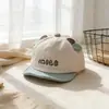 Chapéus de Bebê Primavera e Outono Novo Estilo Fofos e Super Adoráveis Bonés de Baseball com Aba Macia para Meninas Pequenas e Meninos Recém-Nascidos