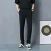 Calça de terno versátil e estilosa para negócios casuais masculinos, com caimento de alta qualidade, calça cropped respirável para primavera, moderna