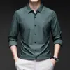Nova camisa listrada de alta qualidade para outono para homens, camisa sem costura de manga longa, jaqueta casual, camisa básica, roupas masculinas