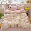 Conjunto de cama de algodão matelassê de quatro peças com capa de edredom estampada e lençol com elástico, estilo coreano, adequado para dormitórios estudantis, conjunto de cama de três peças